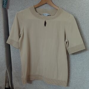 VTG Pendleton Women's Beige Short Sleeve Top Vintage With Keyhole Crew Neck